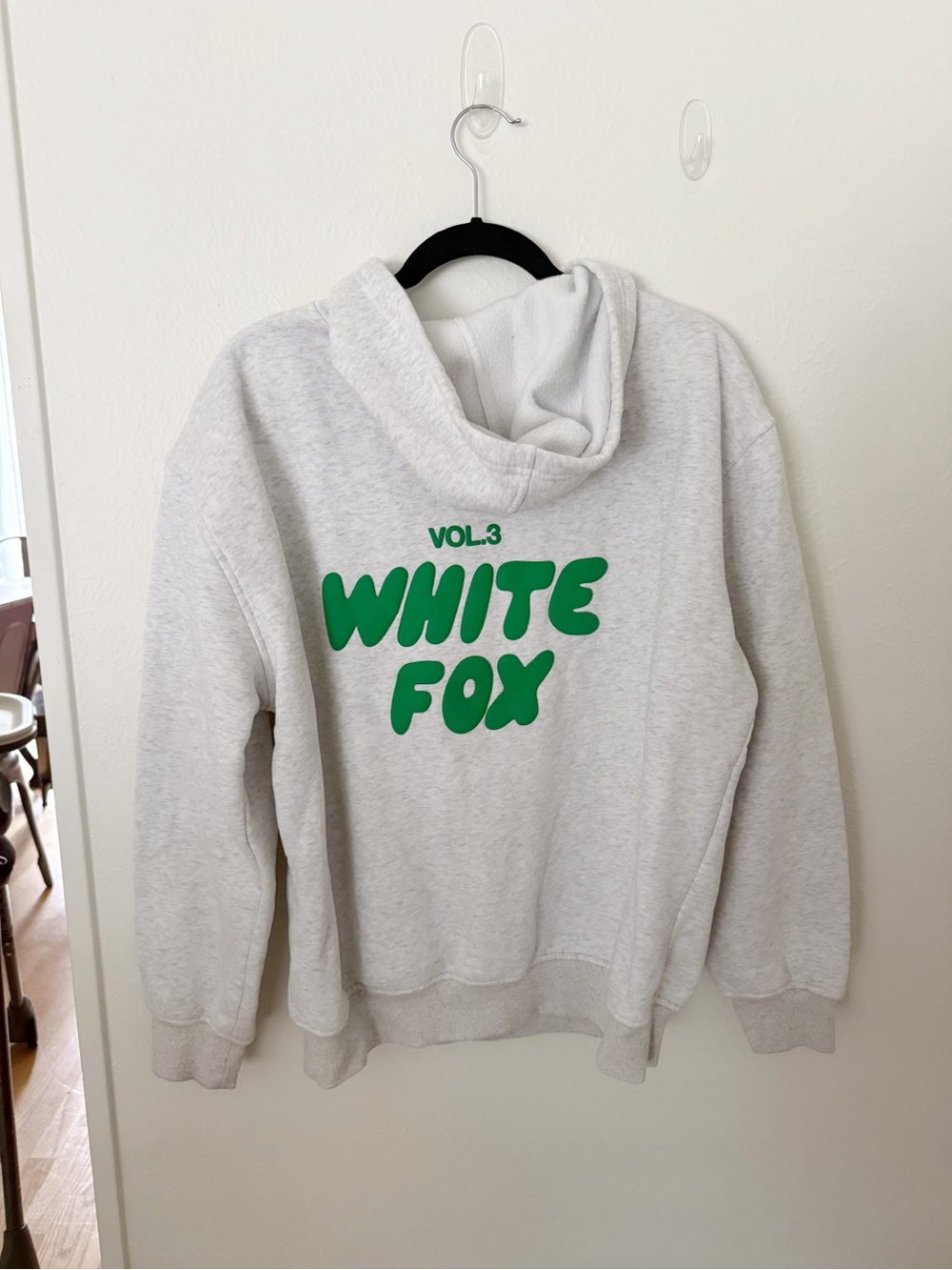 White Fox Boutique Offstage Light Gray Hoodie Sz M/L - Picture 3 of 12